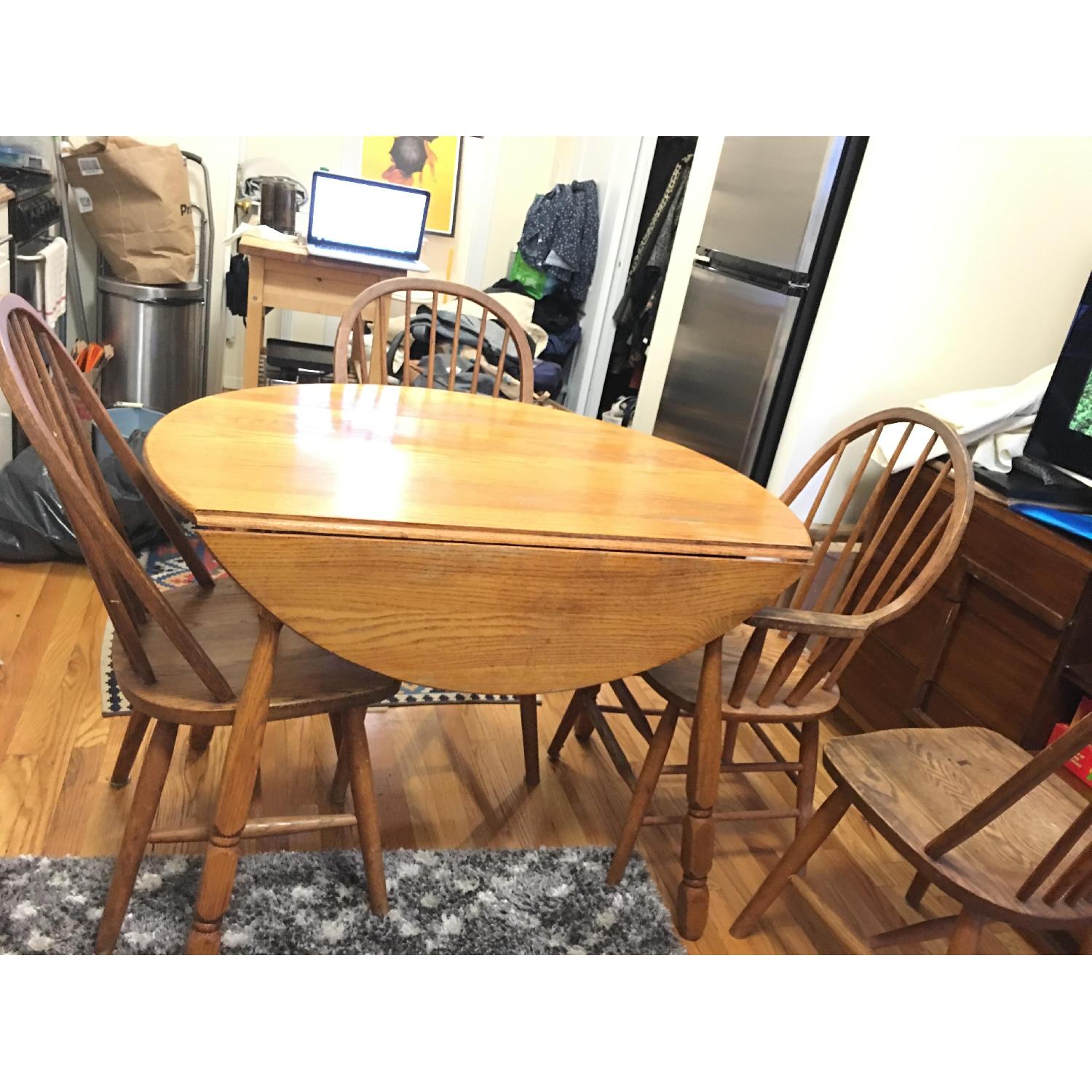 Solid Oak Drop Round Leaf Table w/ 4 Chairs - image-6