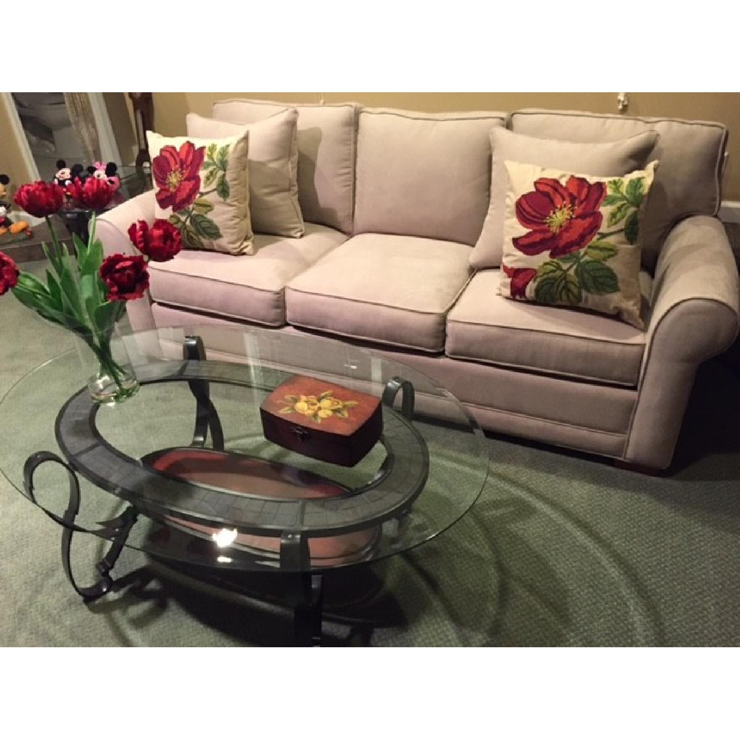 H M Richards 3 Seater Couch W 2 Pillows Aptdeco