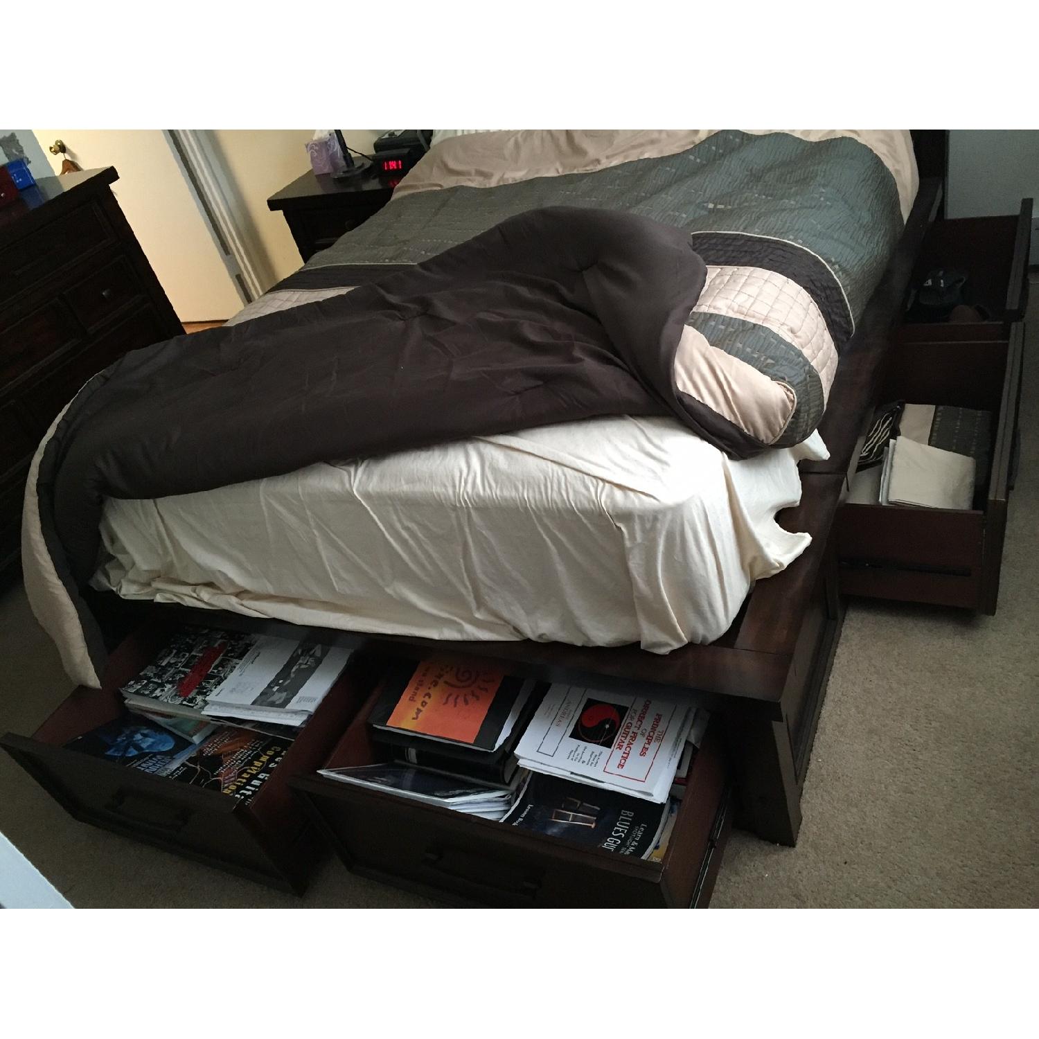 Bob's Hudson Queen Size 4 Piece Bedroom Set - image-6