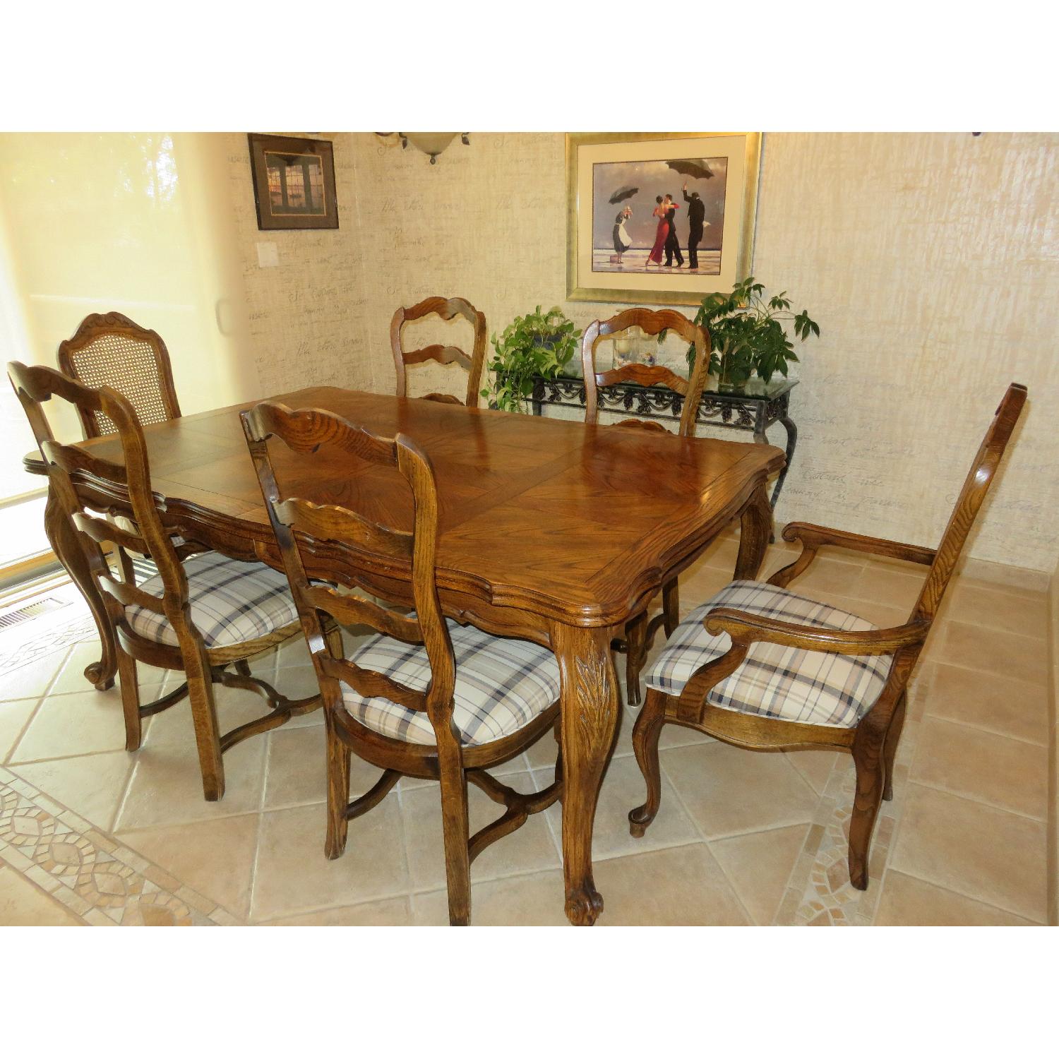Century Furniture Country French Solid Oak Table w/ 6 Chairs - image-2