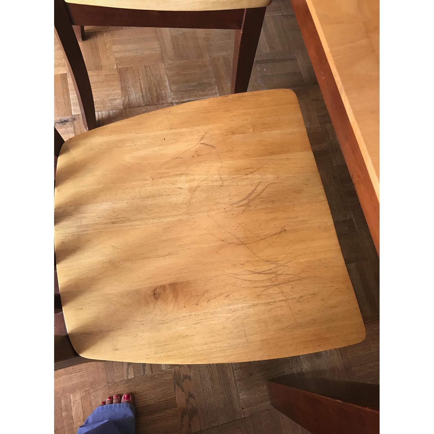 Solid Wood Extendable Dining Table w/ 4 Chairs - AptDeco