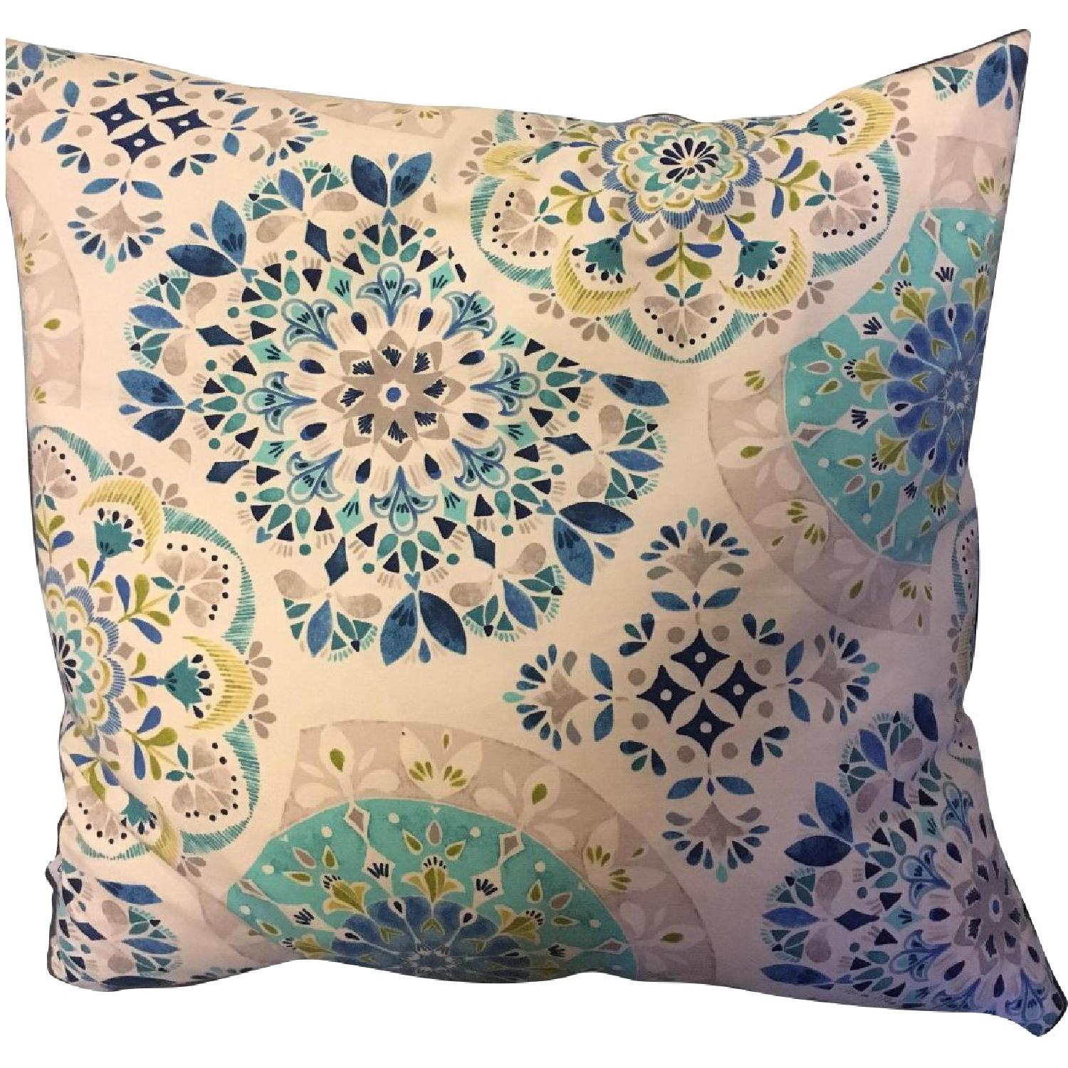 Newport Decorative Pillow Aptdeco