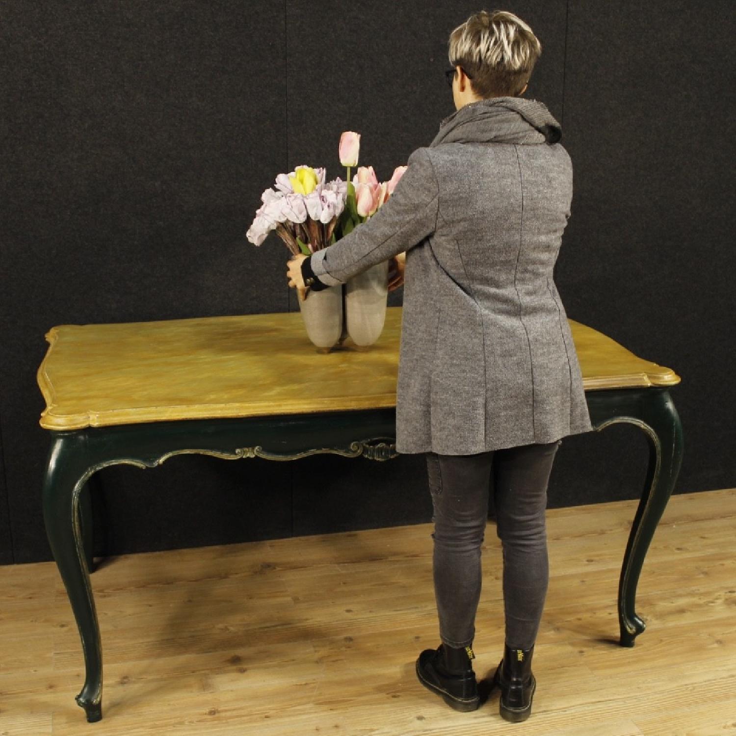 20th Century Venetian Dining Table in Lacquered Wood - image-10