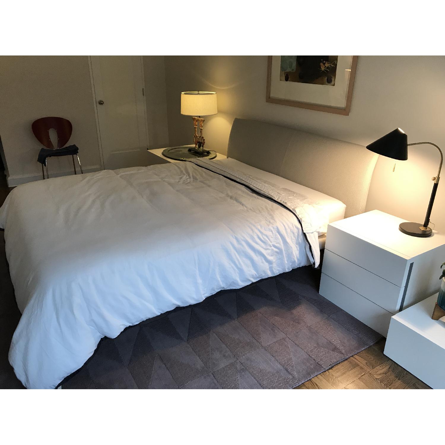 B&B Italia Upholstered Queen Size Bed - image-2