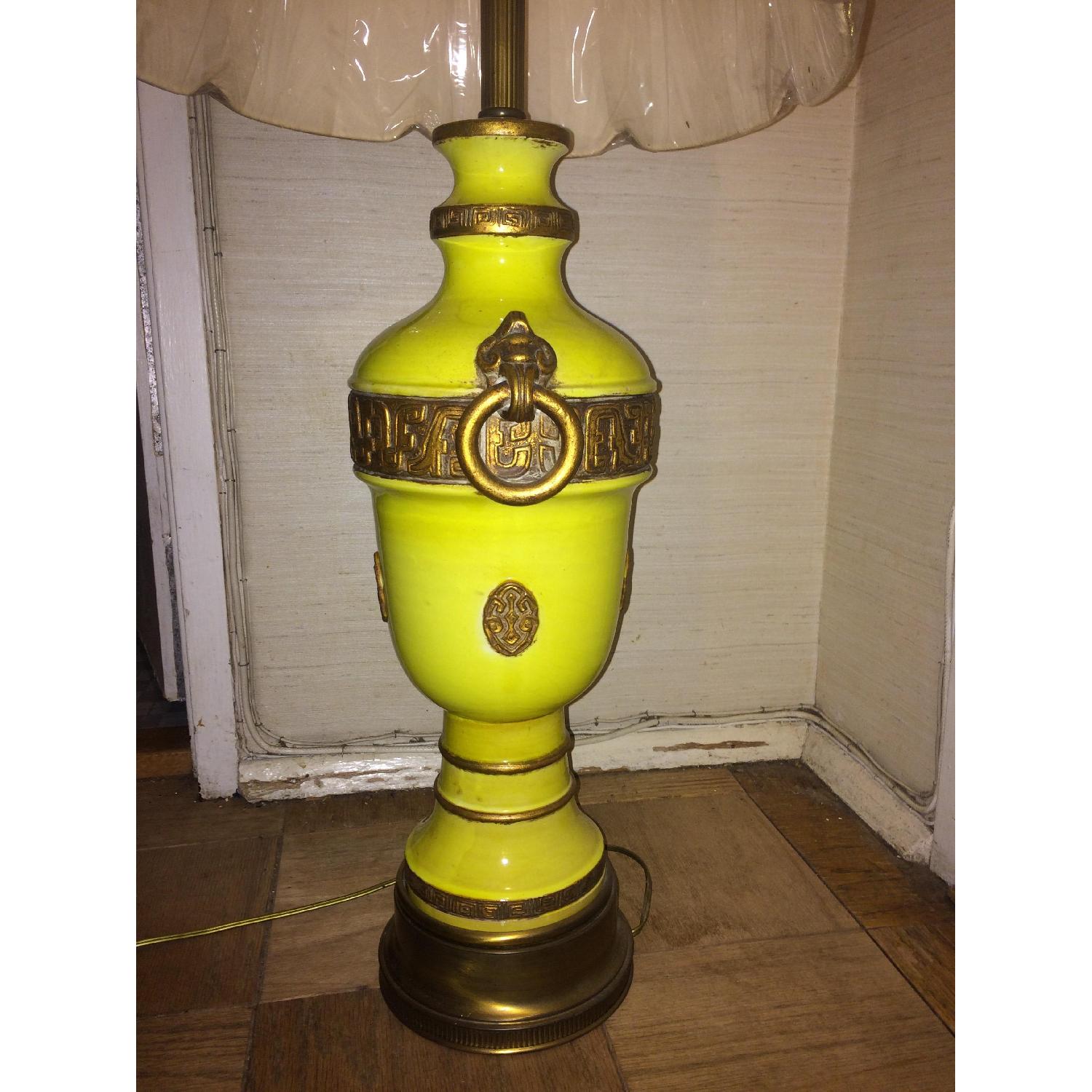 Vintage Asian Inspired Yellow/Gold Table Lamp - image-2