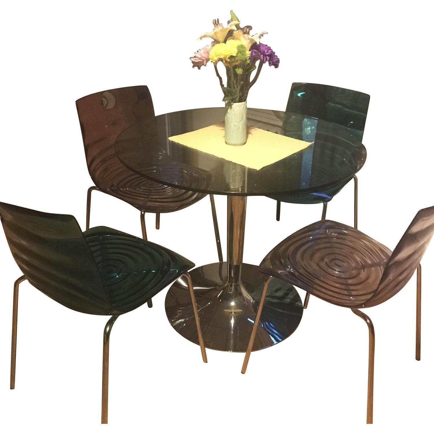 Calligaris Dining Table w/ 4 Chairs - image-0