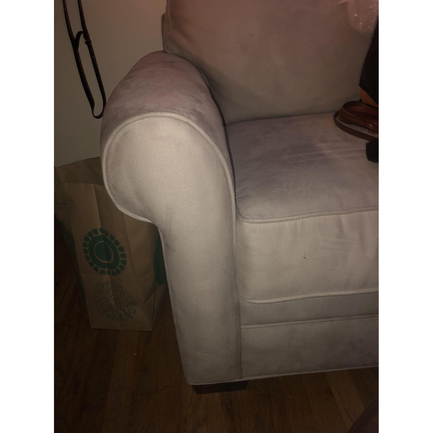 Rooms To Go Grey 3 Seater Sofa - image-2