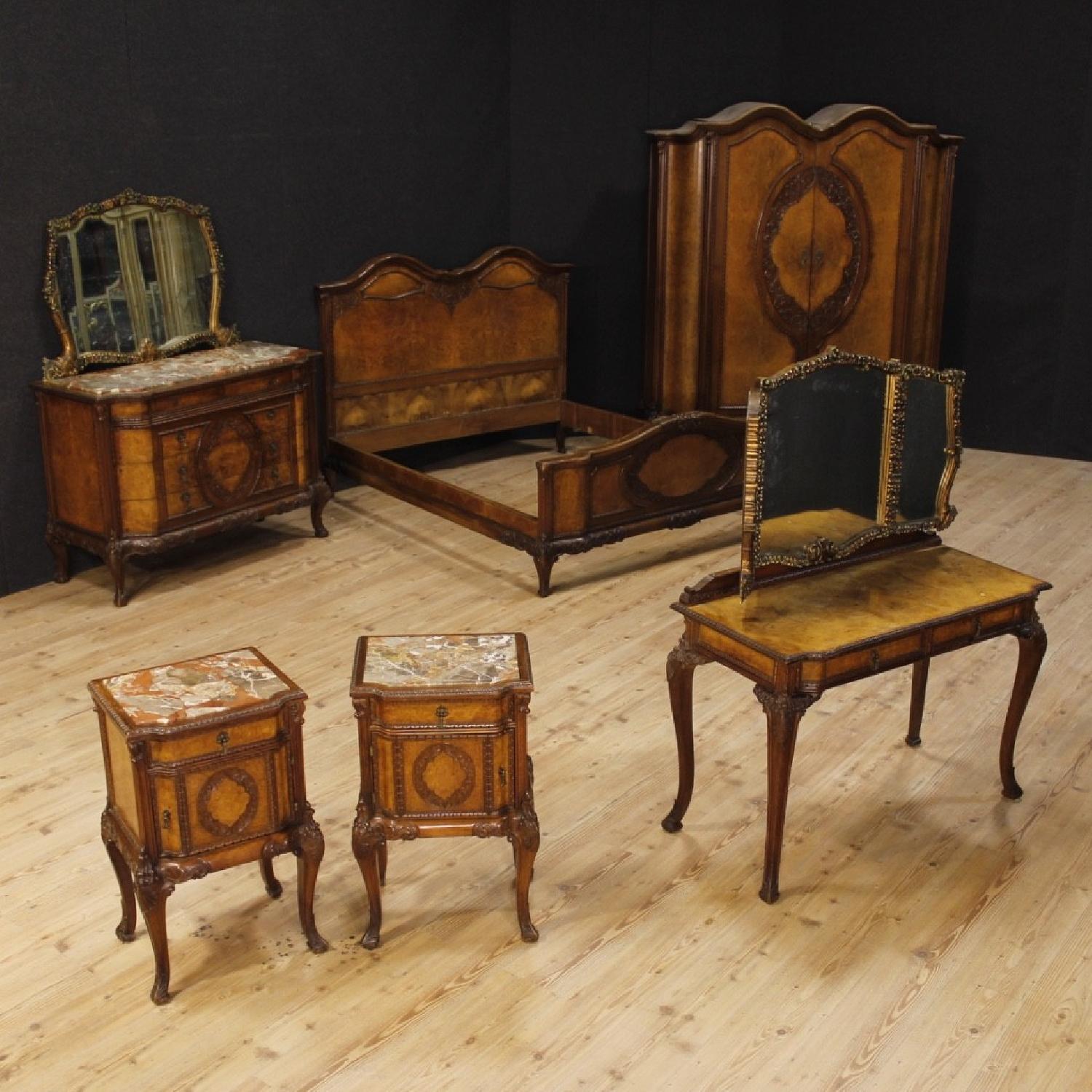 Italian Dressing Table in Walnut Walnut Burl & Elm Burl - image-3