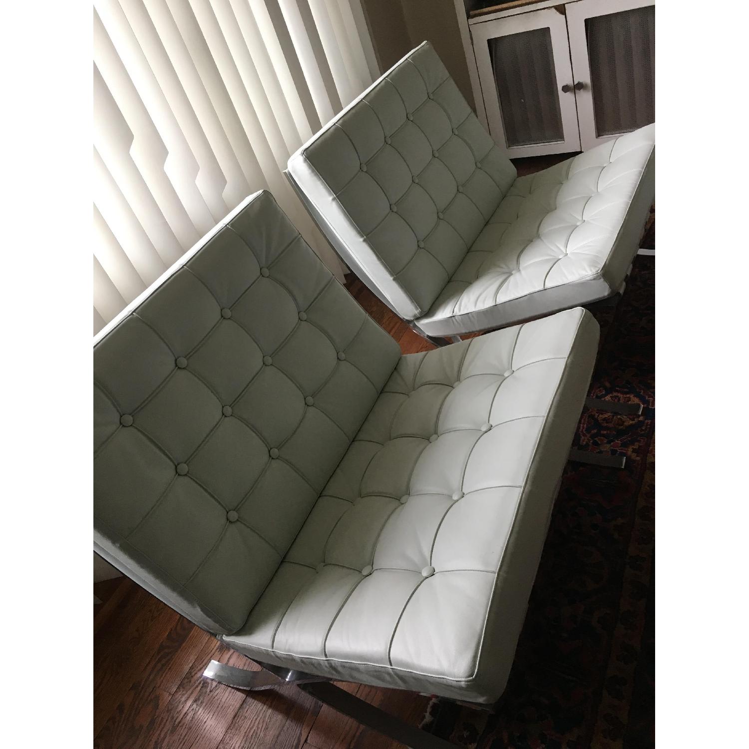 Contemporary Accent Chair - image-2