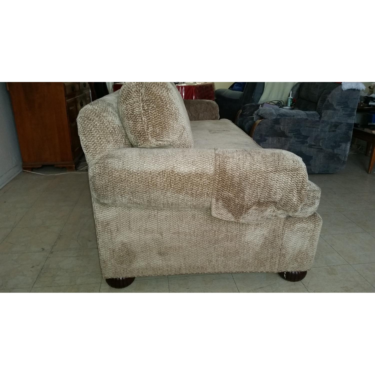 Kravet Sofa - image-6