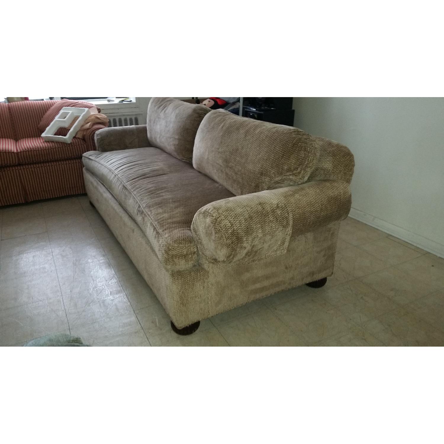 Kravet Sofa - image-9