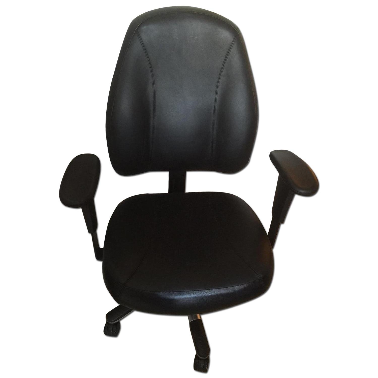 Adjustable Desk Chair AptDeco