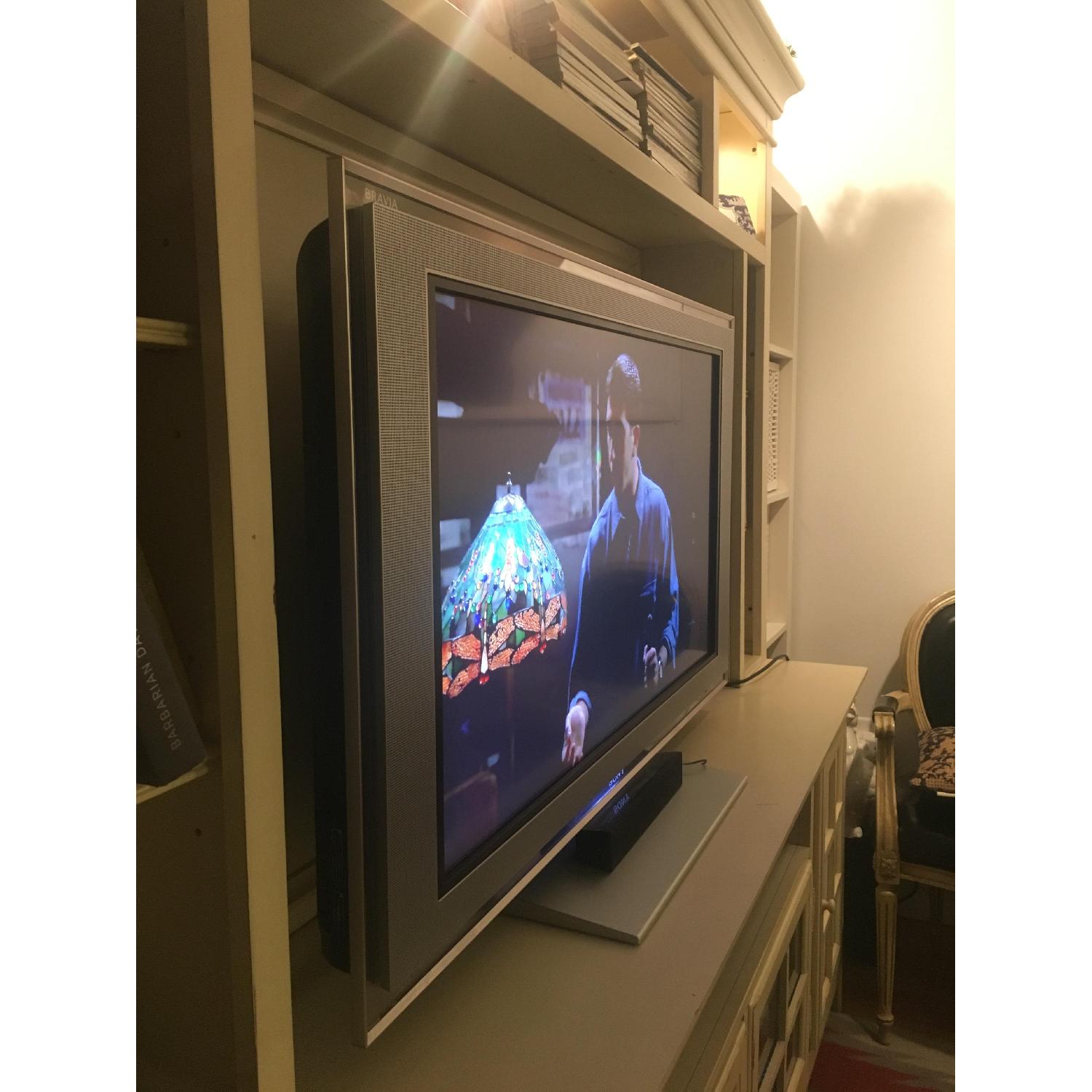 Liberty Furniture Distressed Off-White Entertainment Unit - image-3