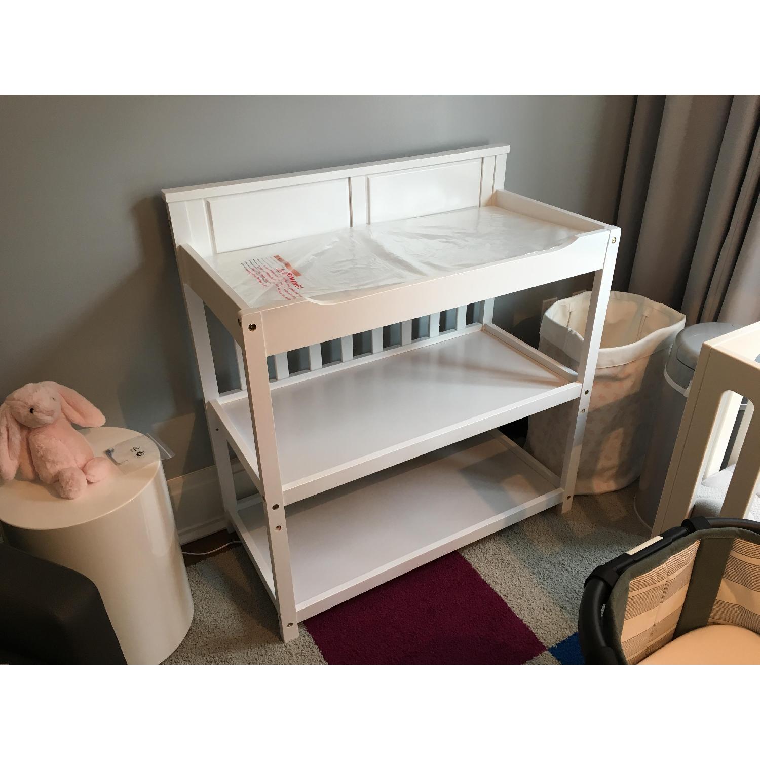 Dream On Me Zoey 3-in-1 Convertible Changing Table - image-4