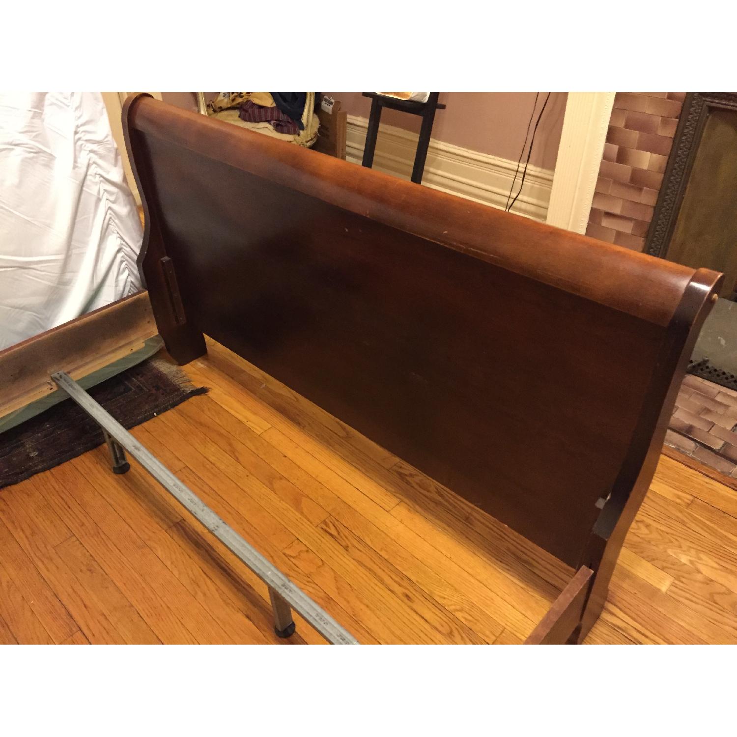 Queen Size Sleigh Bed - image-3