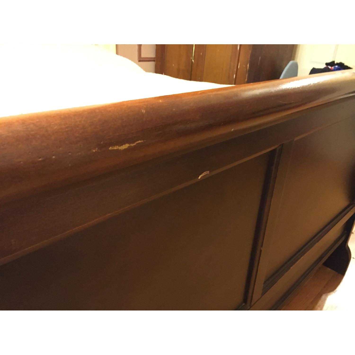 Queen Size Sleigh Bed - image-18