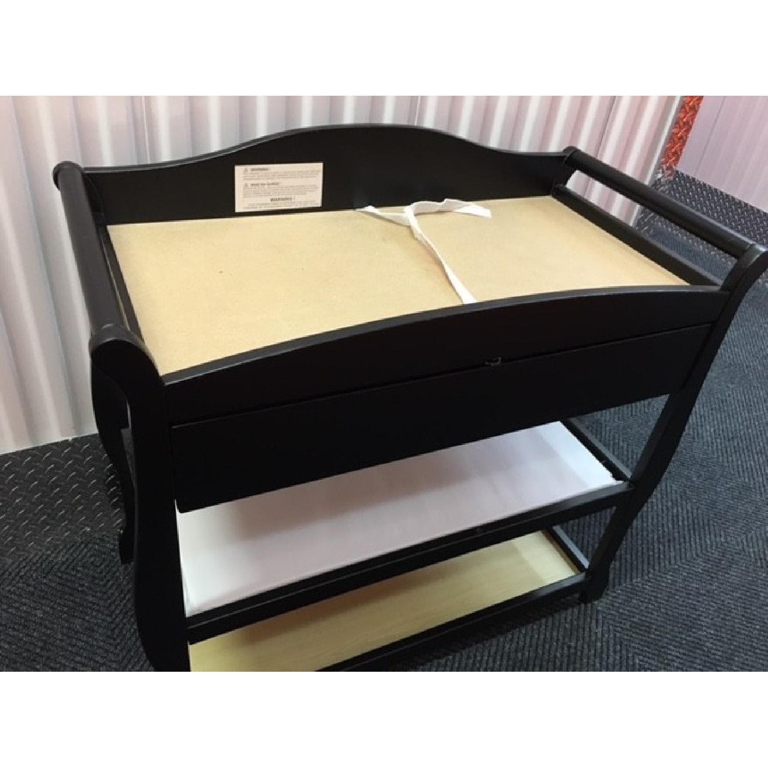 storkcraft aspen changing table