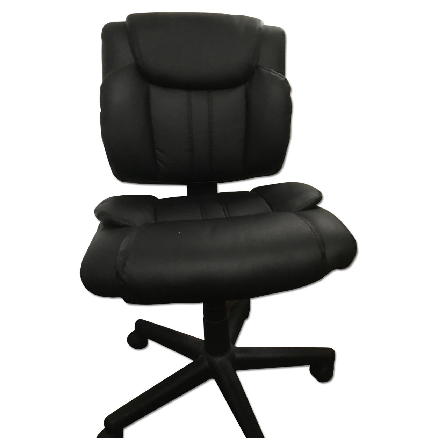 Office Chair - image-0