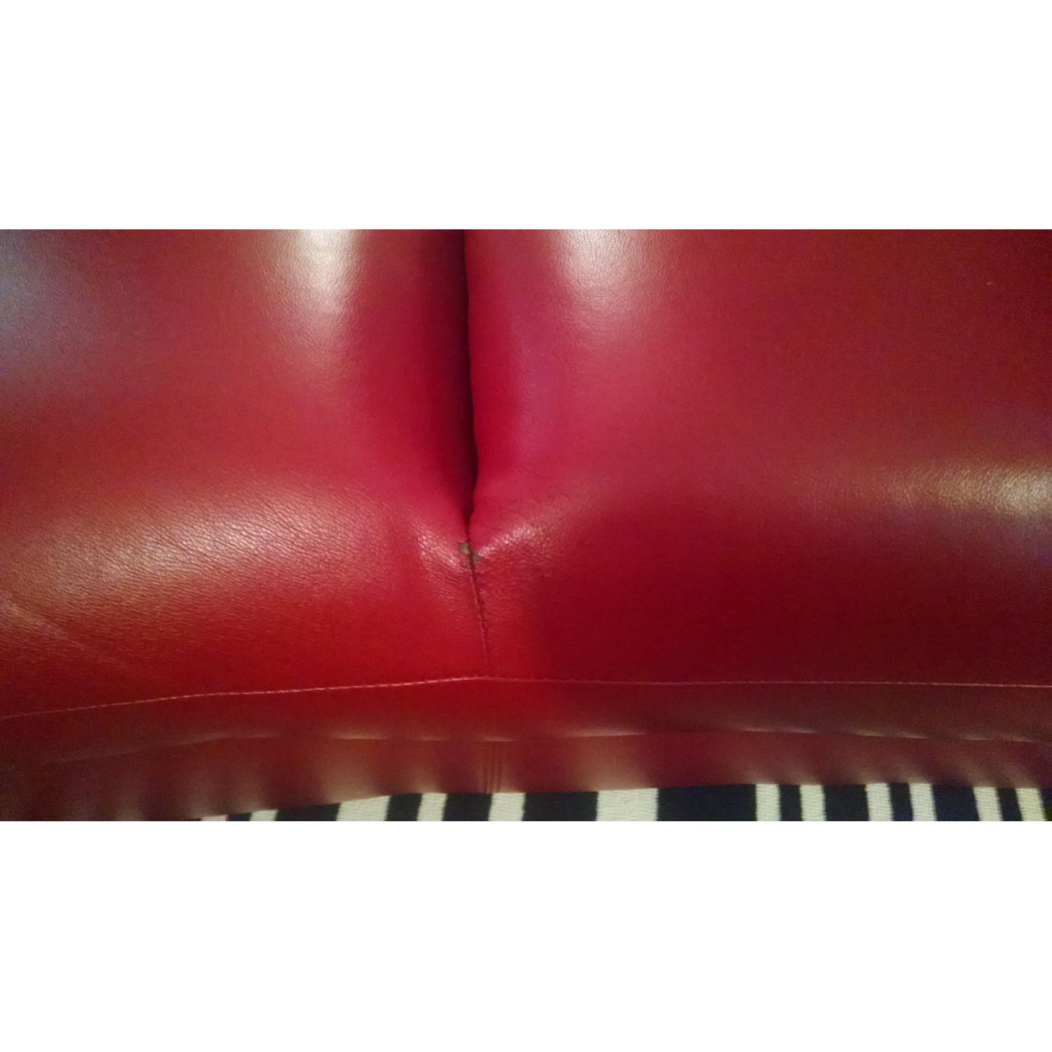 Ashley's Red Leather Chaise - image-6