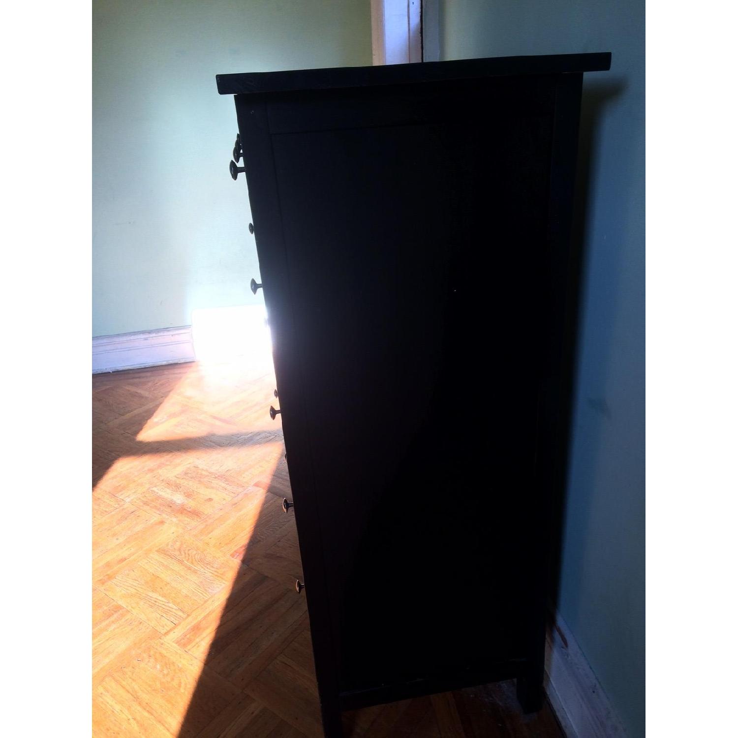 Ikea Hemnes 6- Drawer Dresser in Black - image-2