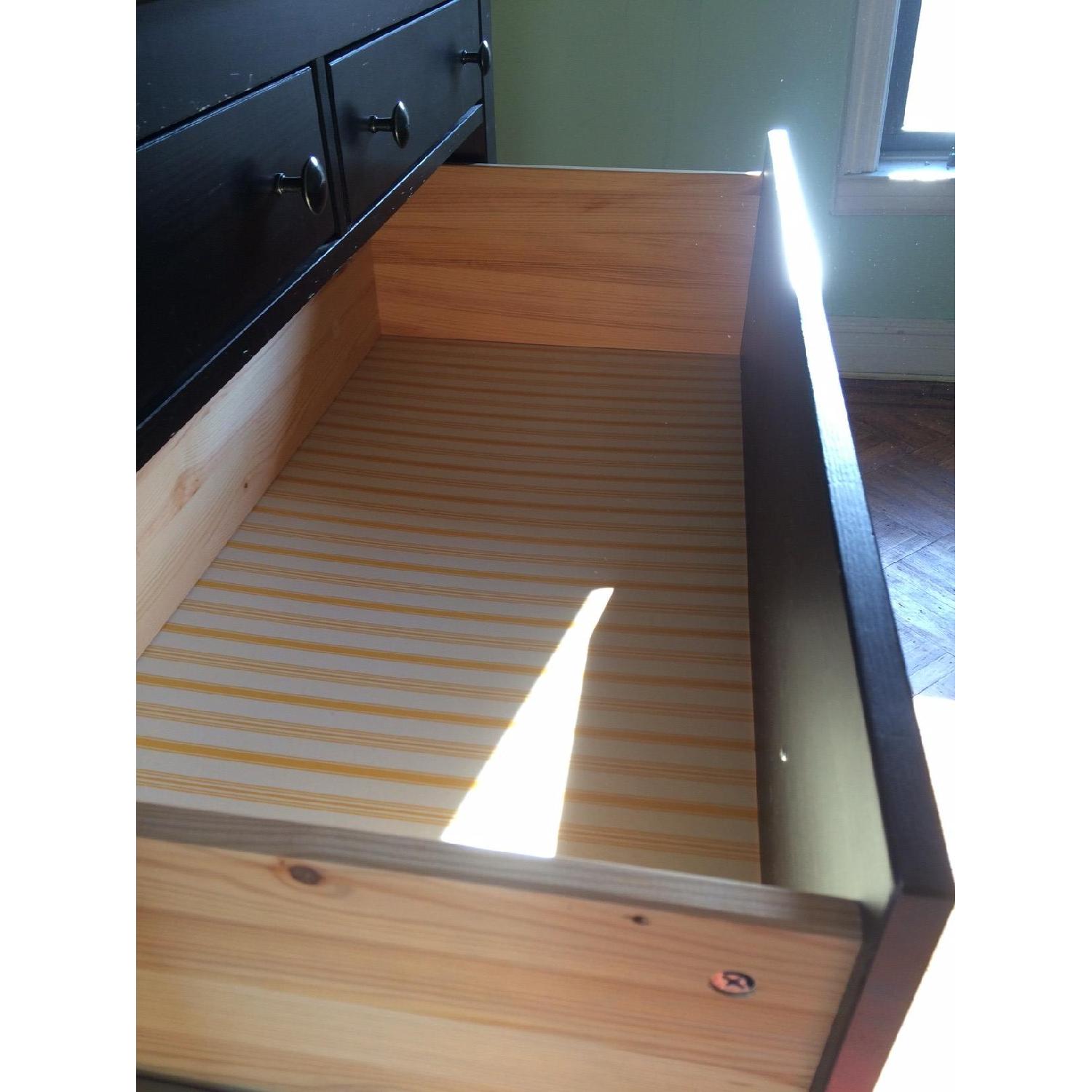 Ikea Hemnes 6- Drawer Dresser in Black - image-4
