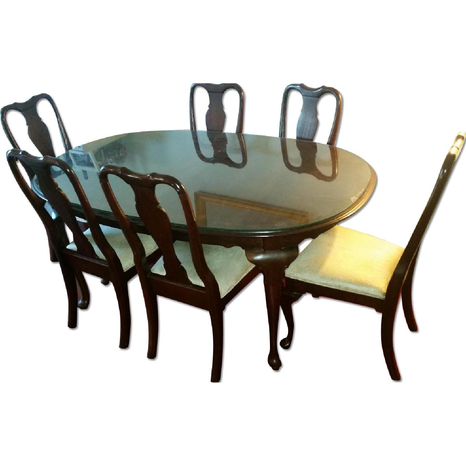 Dining Table w/ 6 Chairs - image-0