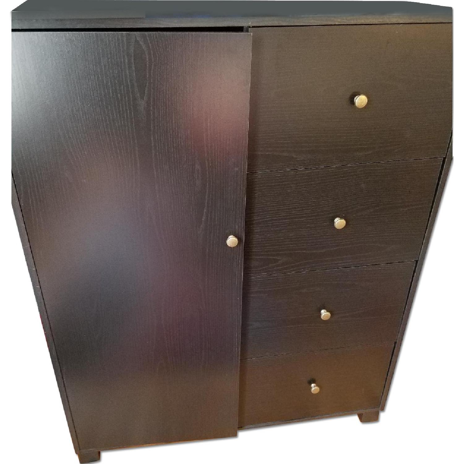Target Wardrobe - AptDeco