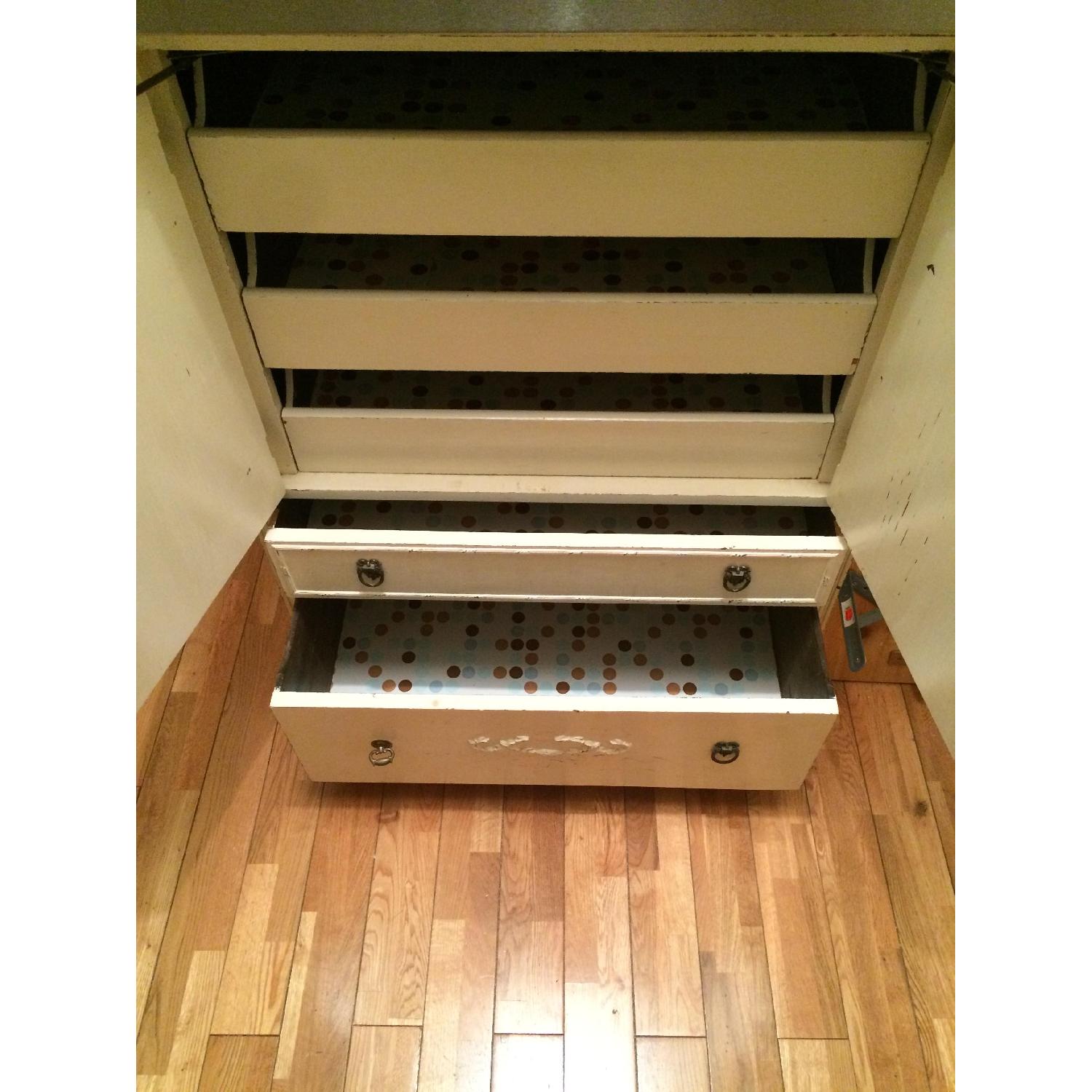 Vintage Wardrobe - image-1