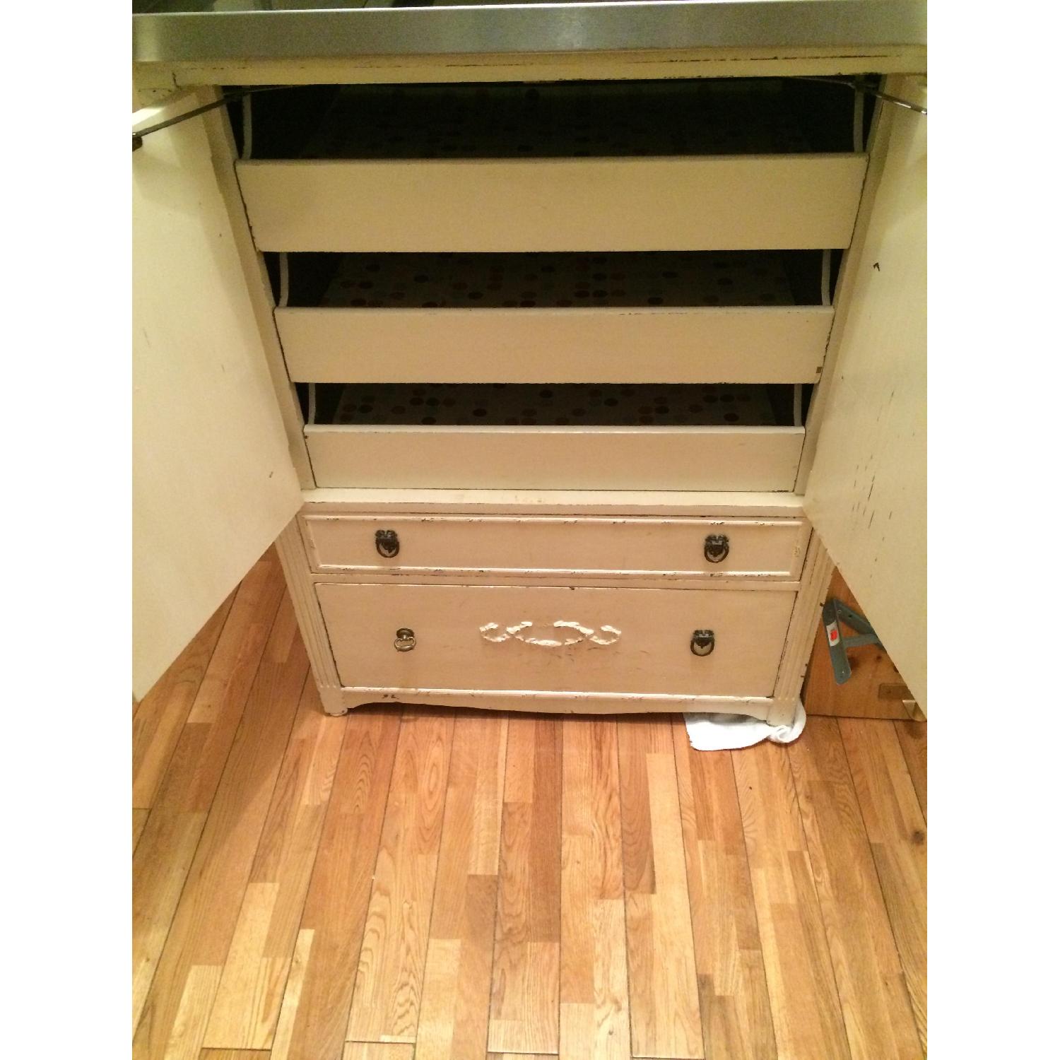 Vintage Wardrobe - image-2