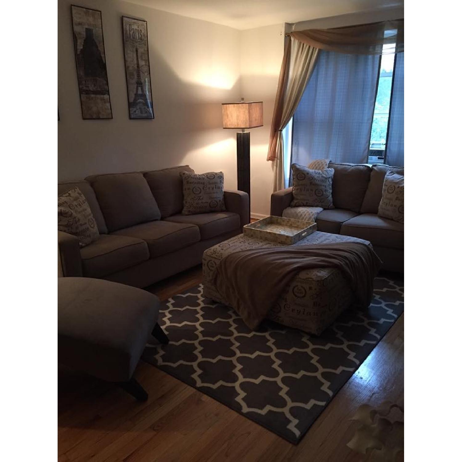 Chaise in Grey Velvet - image-2