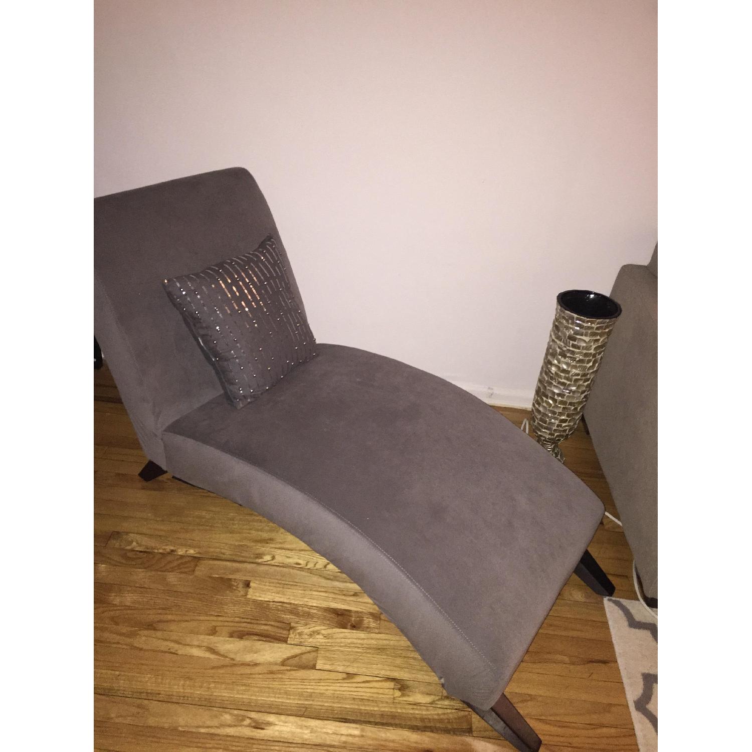 Chaise in Grey Velvet - image-6
