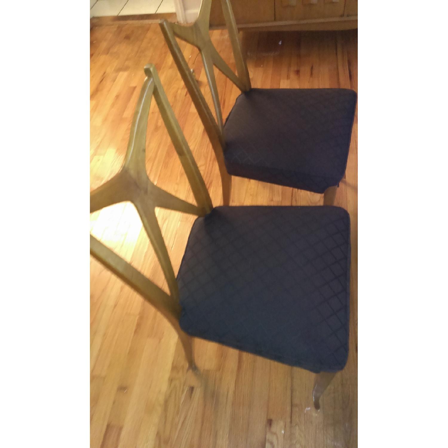 Extendable Dining Table w/ 6 Upholstered Chairs - image-5