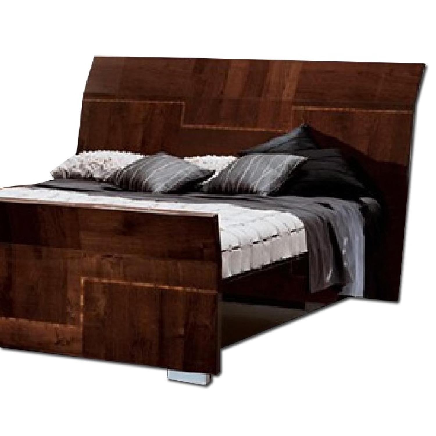 Alf Queen Low Profile Sleigh Bed + Dresser w/ Mirror + 2 Nighstands - image-0