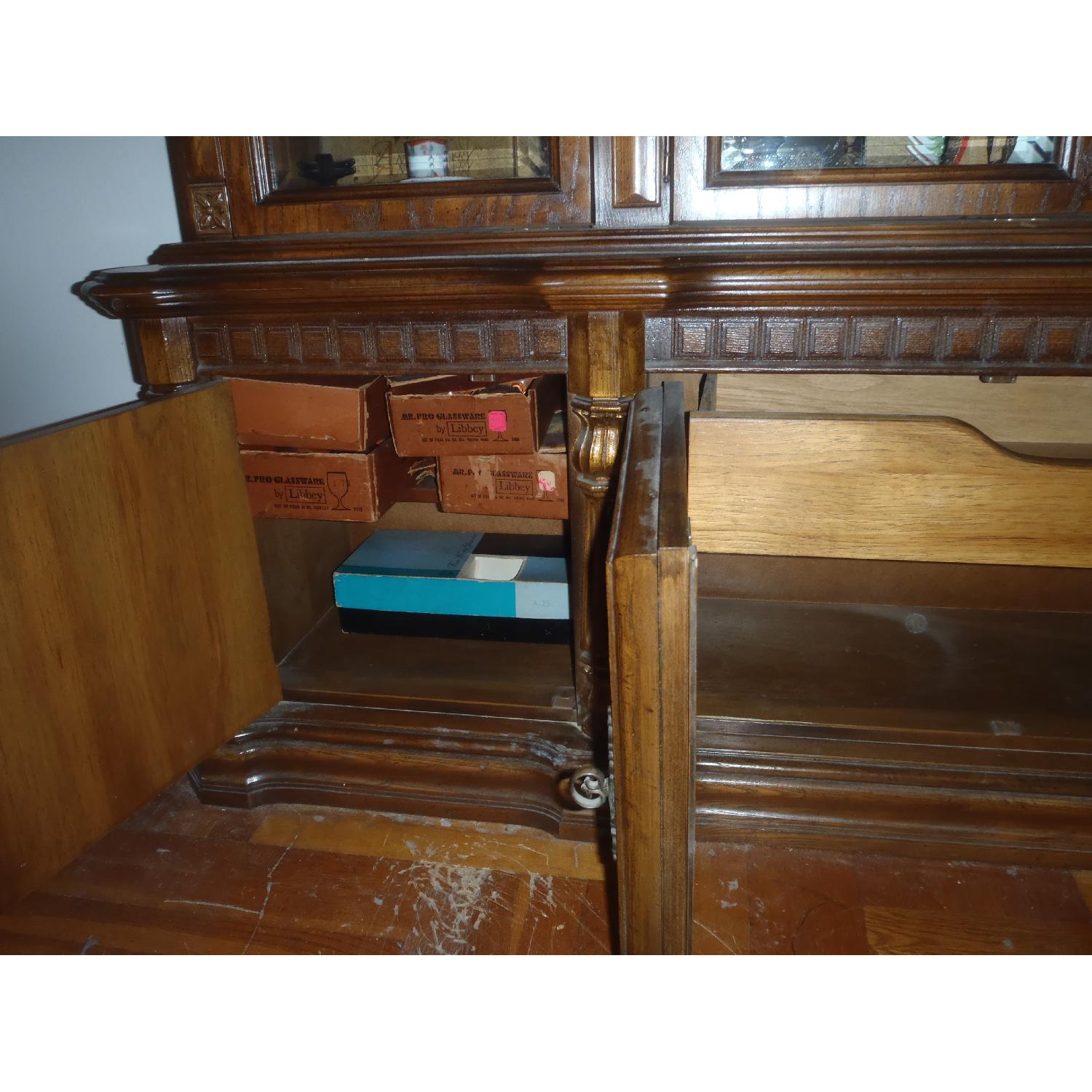Thomasville Large Oak Wall Unit/China Display/Hutch - image-3