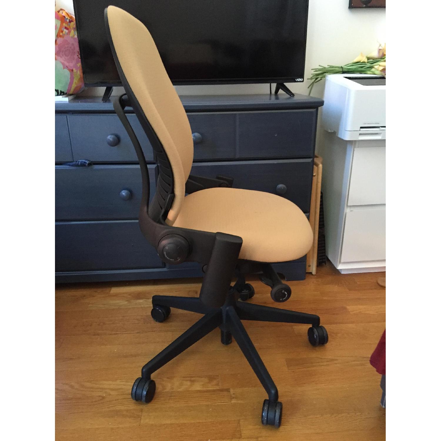 Steelcase Leap Chair - image-2