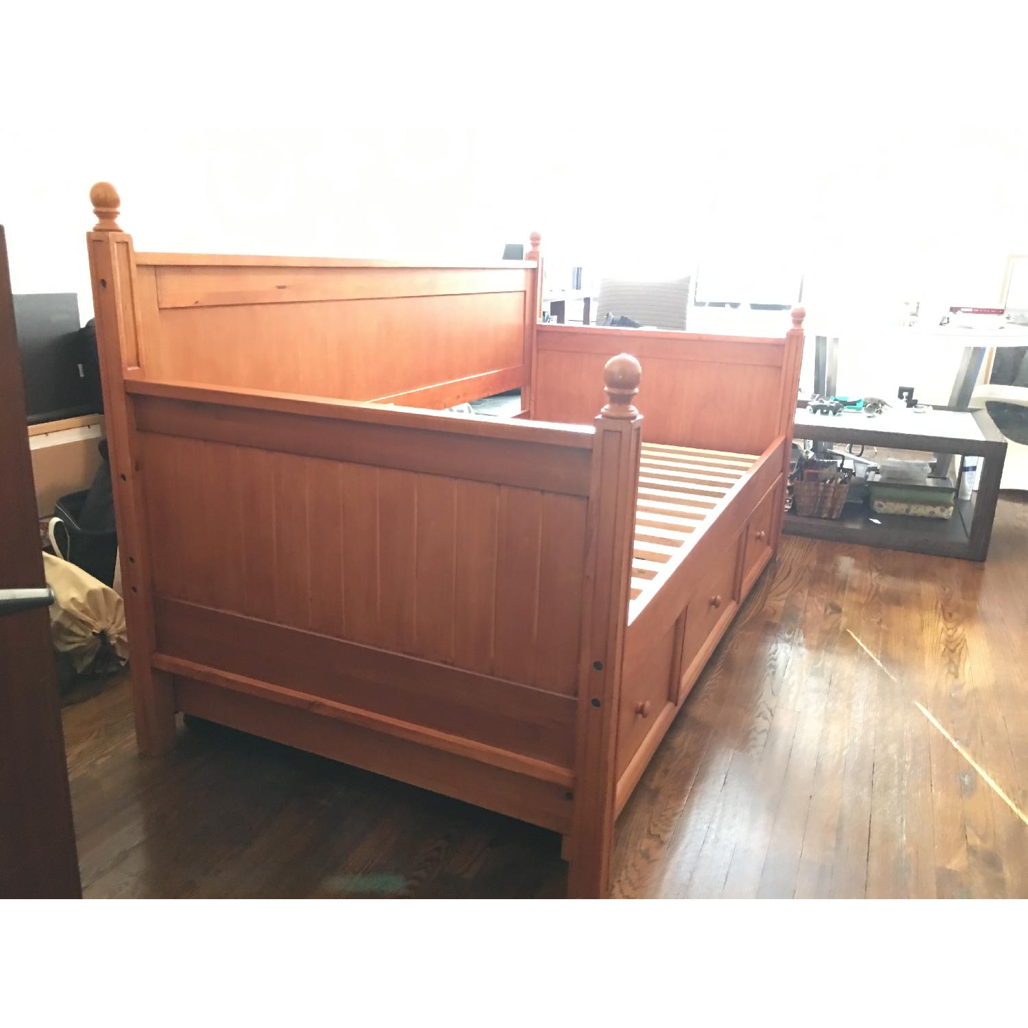 Casey Daybed w/ Trundle - image-4