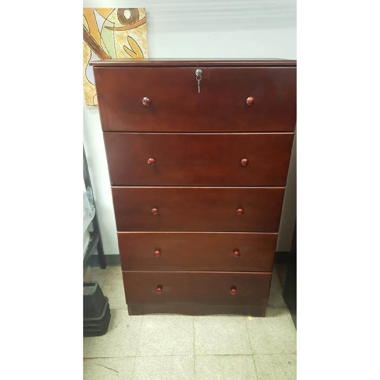 Jumbo Chest - image-1