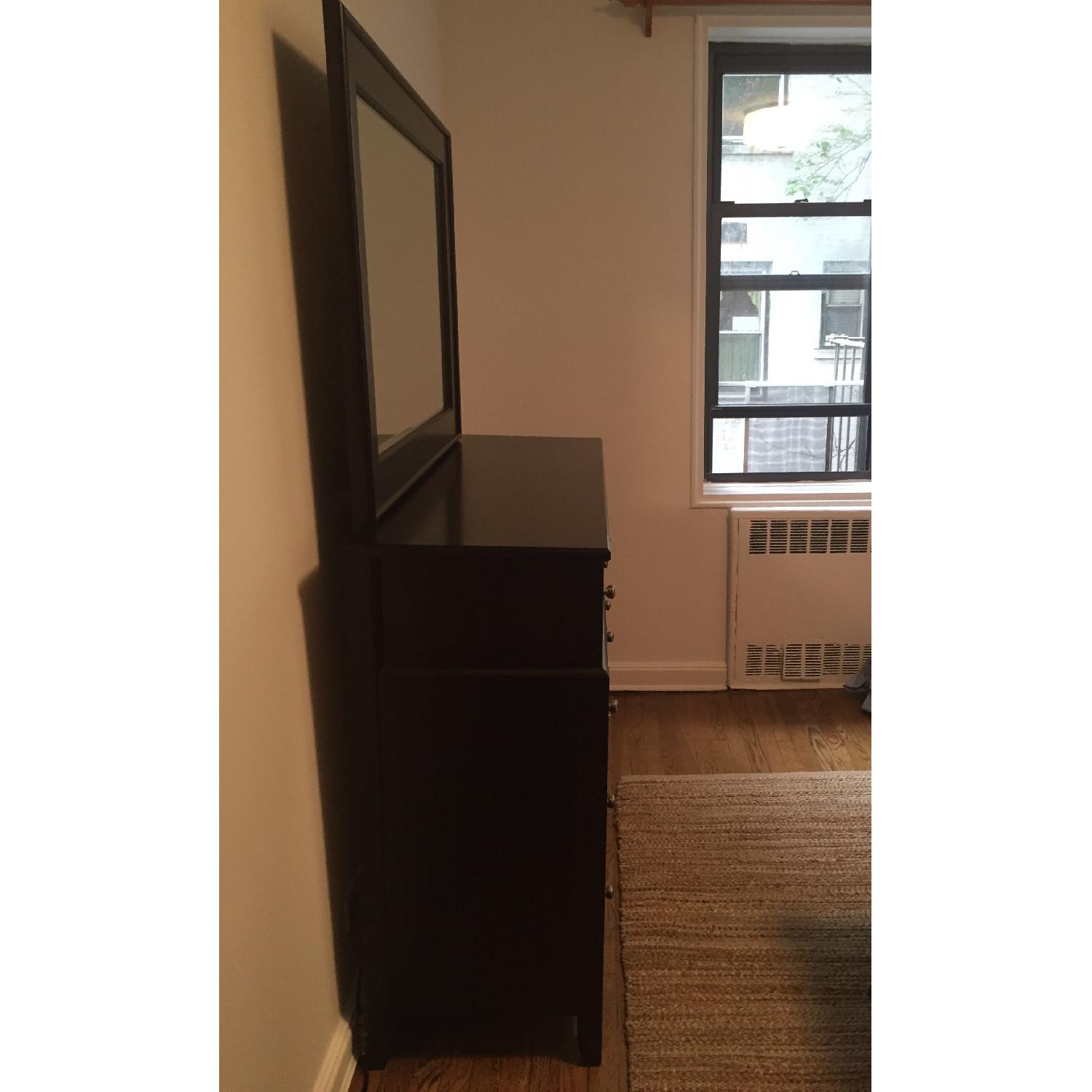 Contemporary 8 Drawer Dresser w/ Mirror - image-2