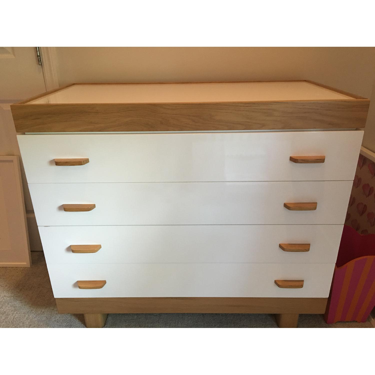 Netto Collection 2 Tone Storage Drawer Crib + Changing Table/Dresser - image-9