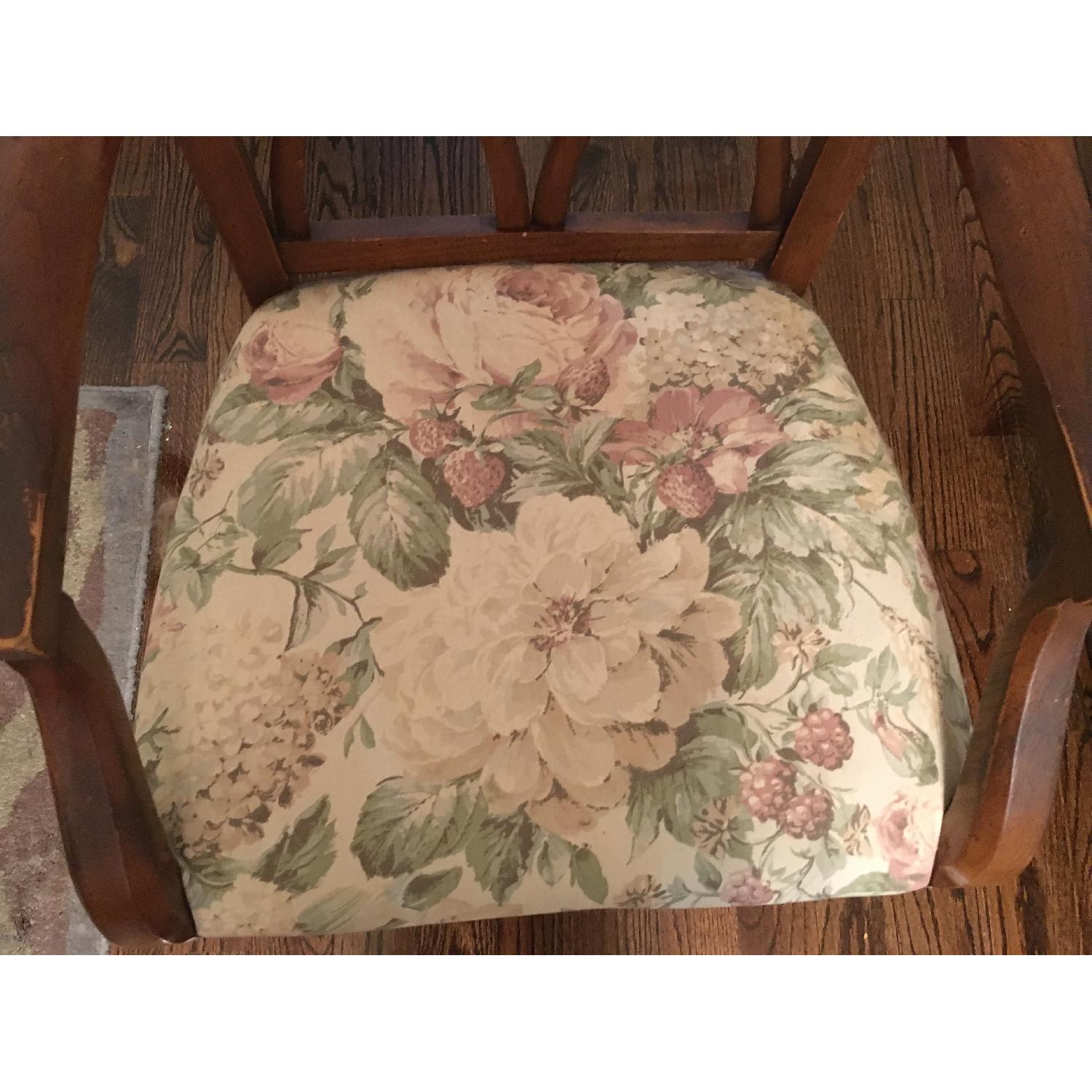 Dining Table w/ 6 Chairs - image-3