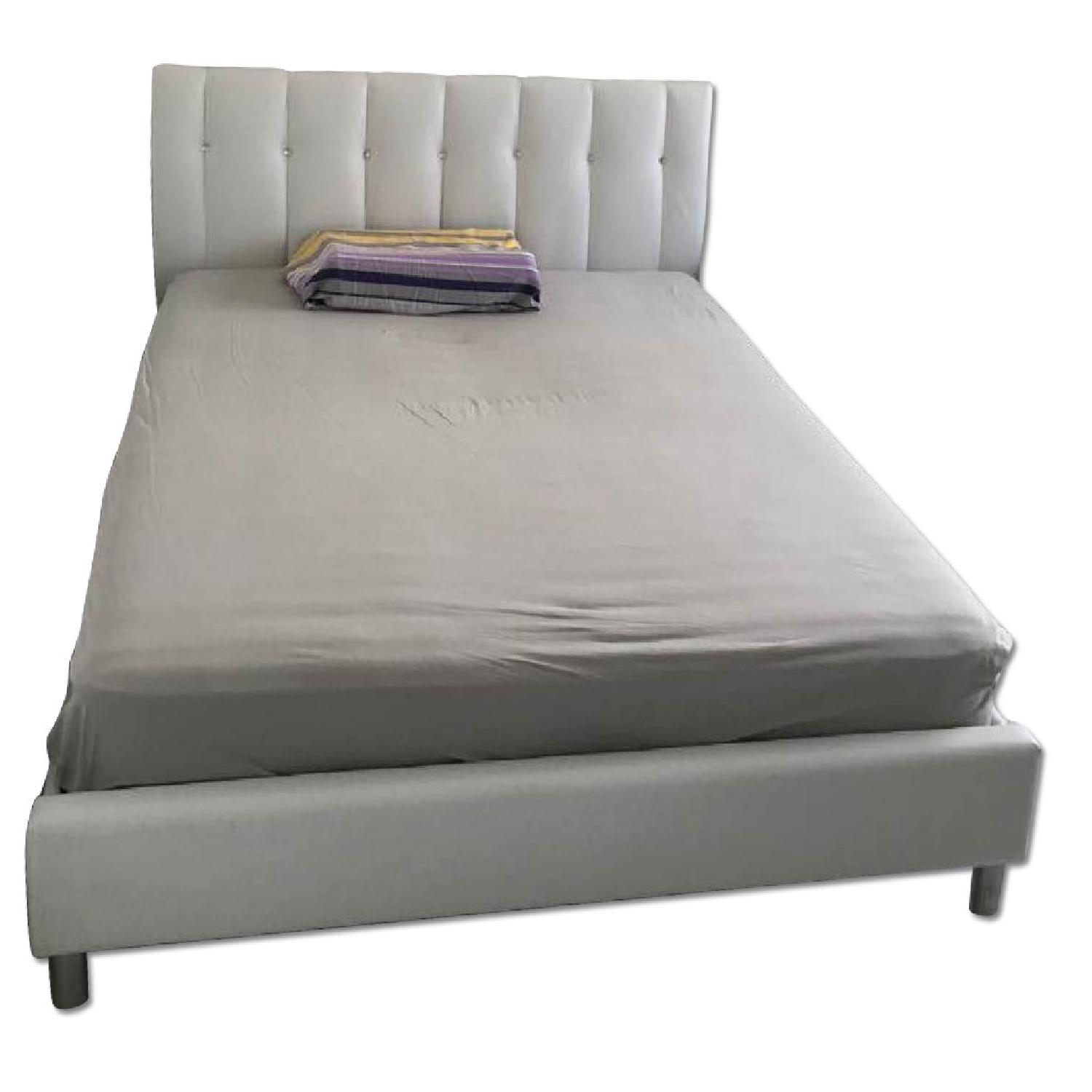 Baxton Studio Vino Full Size Bed w/ Upholstered Headboard in White - image-0