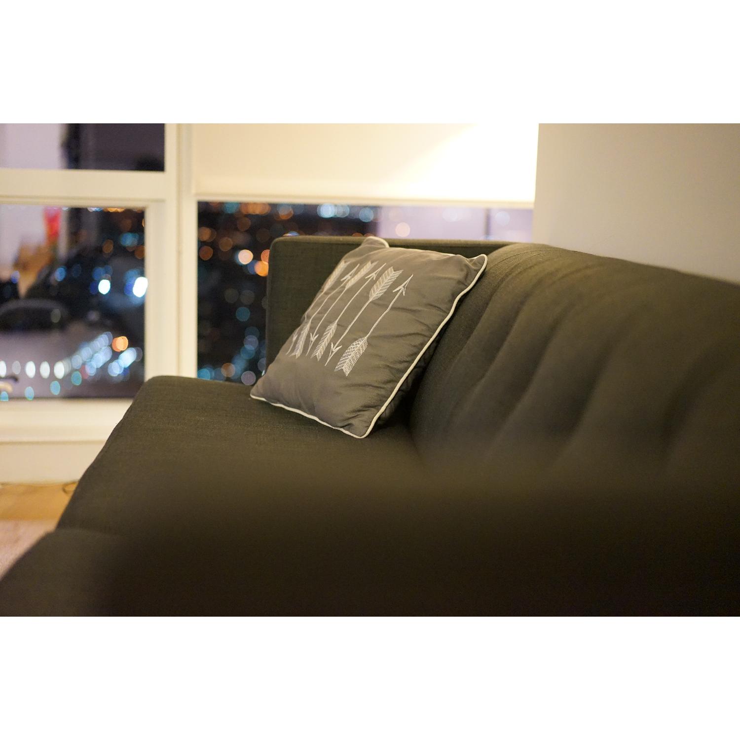 CB2 Avec Sofa - image-2