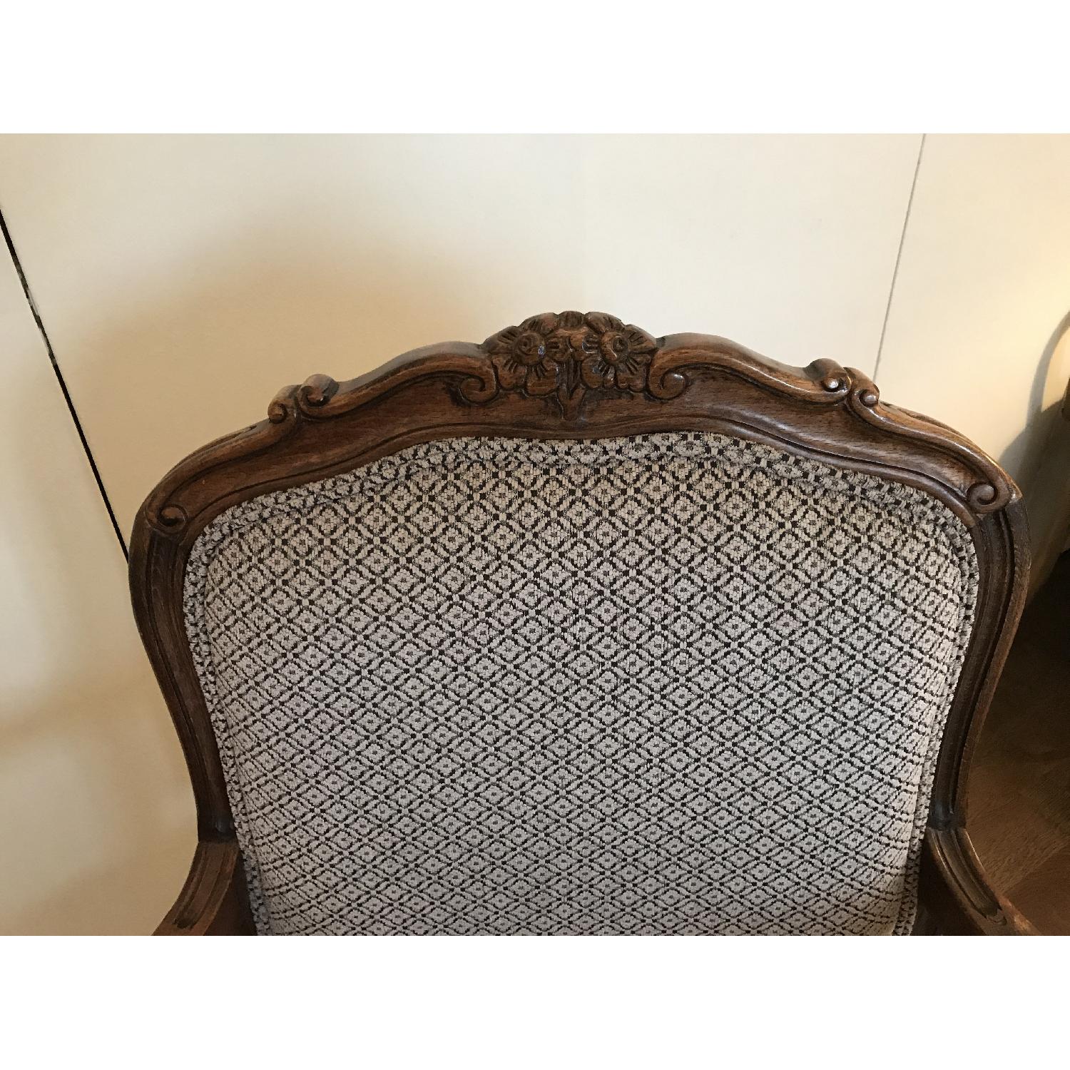 Ethan Allen Armchair: A Timeless Classic or a Disappointment?