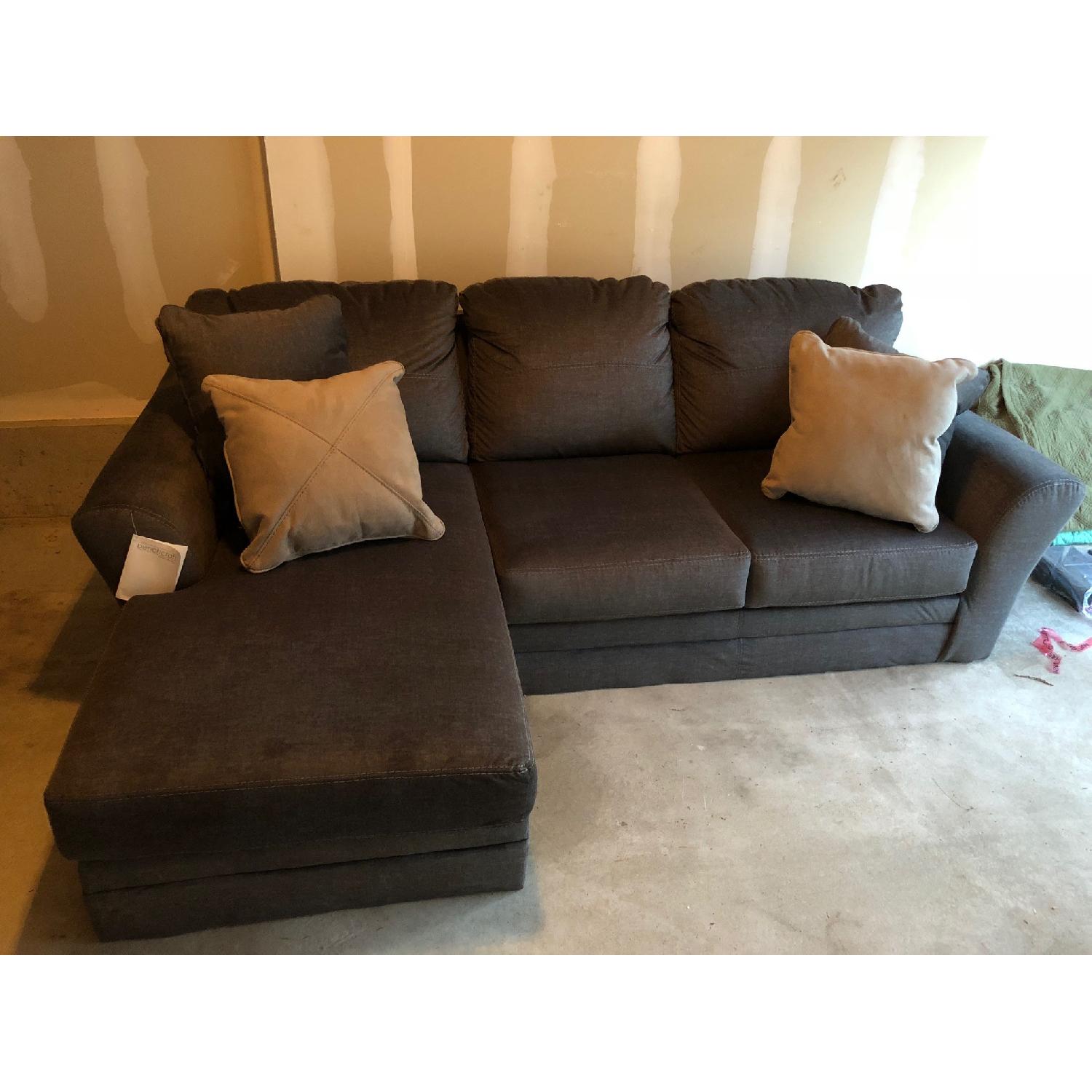 Raymour & Flanigan Ellison Sectional Sofa w/ Chaise - AptDeco