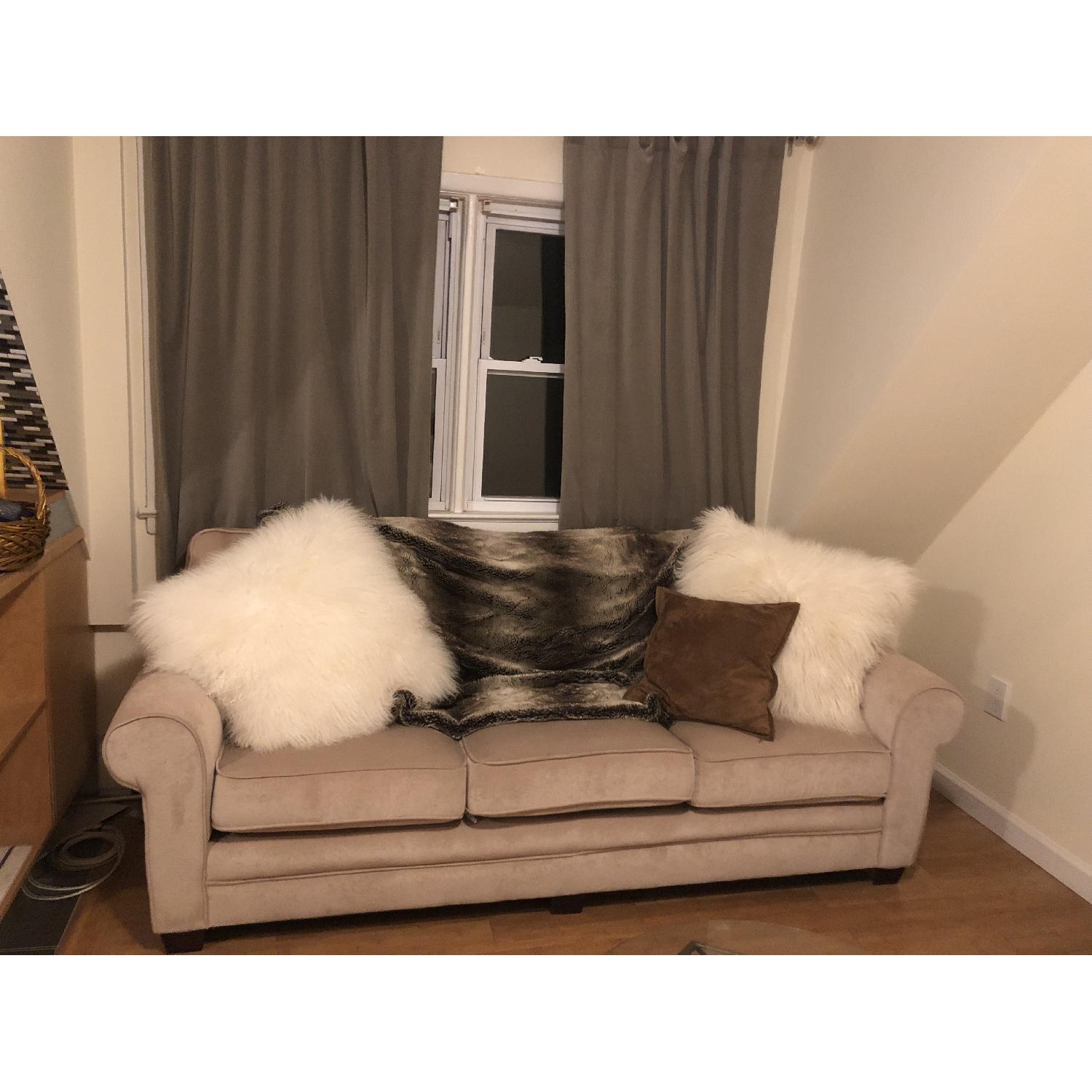 Bob's Maggie II Sofa - image-3