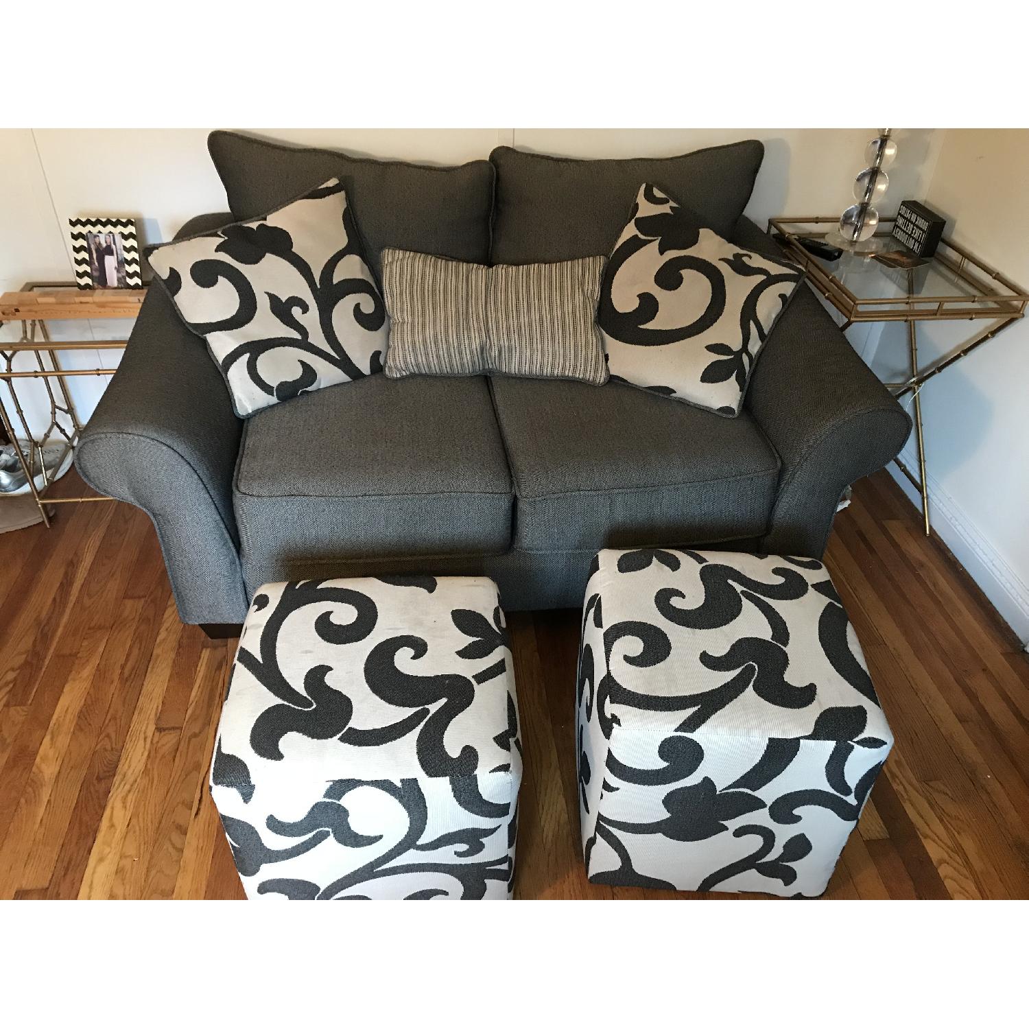 value city throw pillows