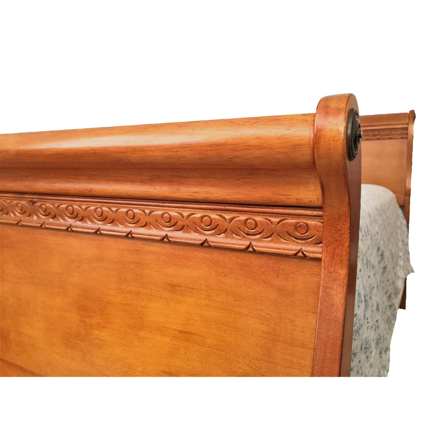 Solid Wood Full Size Sleigh Bed - image-2