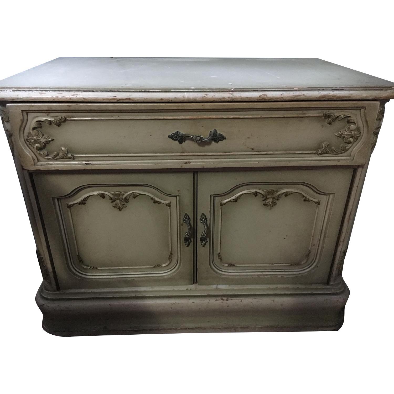 Vintage End Table/Chest AptDeco