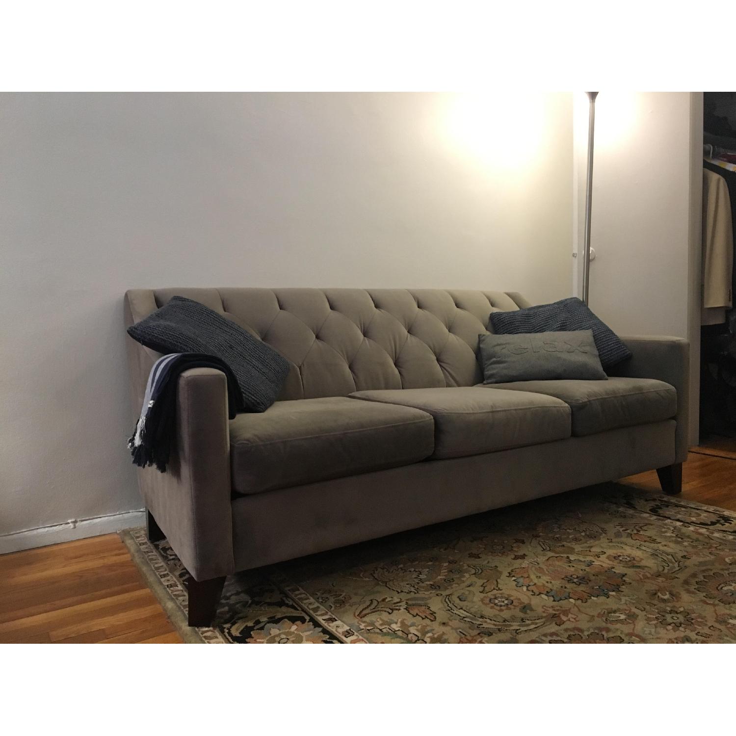 Macy's Chloe Velvet Tufted 3-Seater Sofa - AptDeco