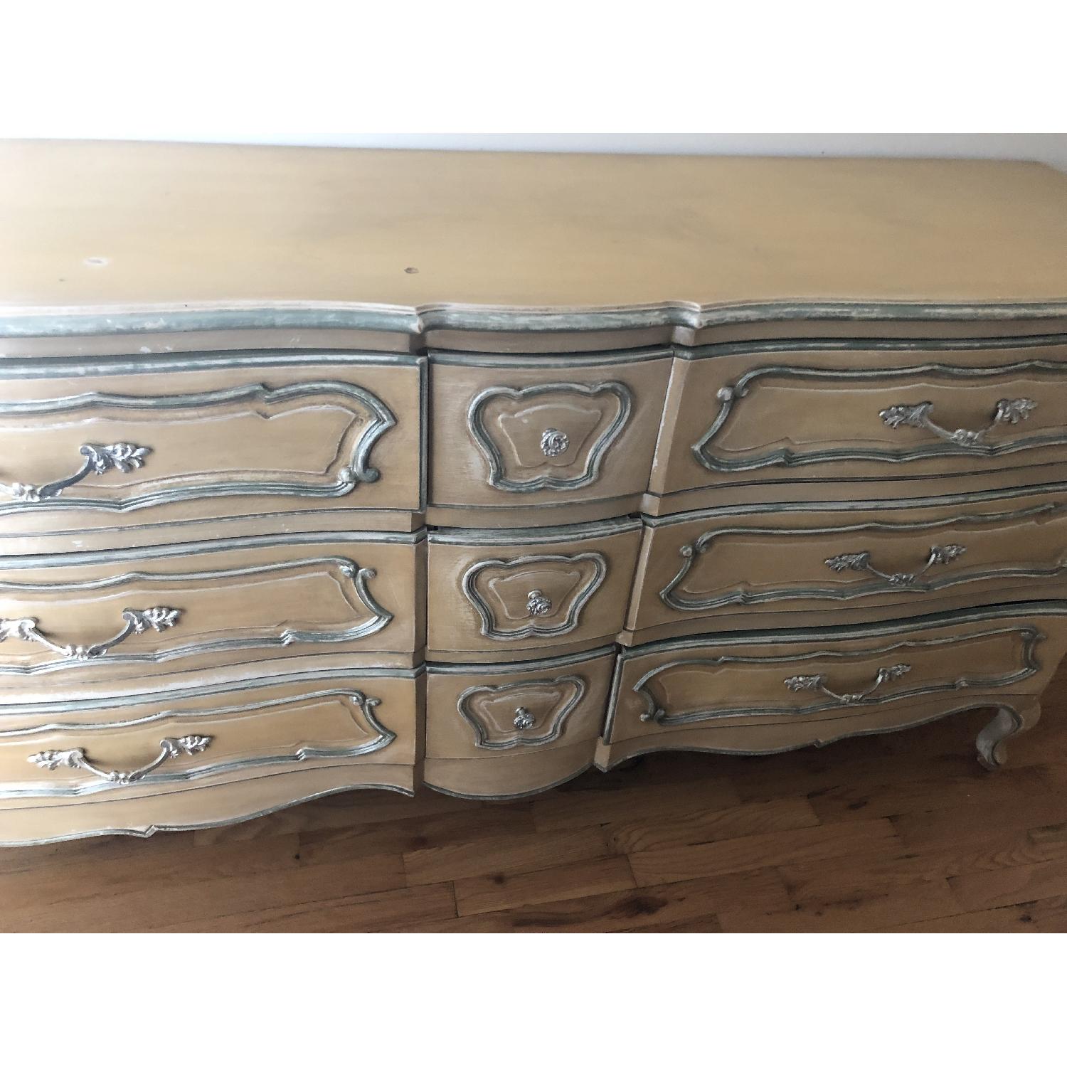 Drexel Vintage French Provincial Dresser AptDeco drexel-vintage-french-provincial-dresser-aptdeco